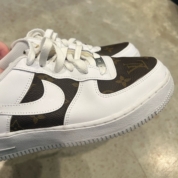Louis Vuitton Air Forces / One Twelves - Picture 2 of 8
